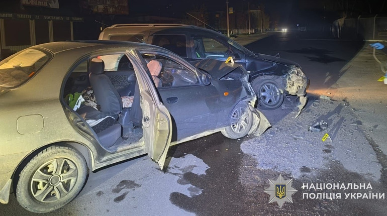 ДТП у Шостці: через виїзд на «зустрічку» постраждала родина з двома дітьми