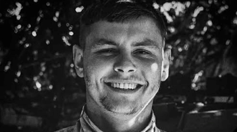 Долинська прощатиметься з воїном Богданом Чабаненко