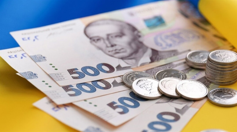 Разові грошові виплати до Дня Незалежності України: хто та скільки коштів отримає