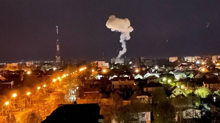 Нічні вибухи у Херсоні: Що відомо наразі