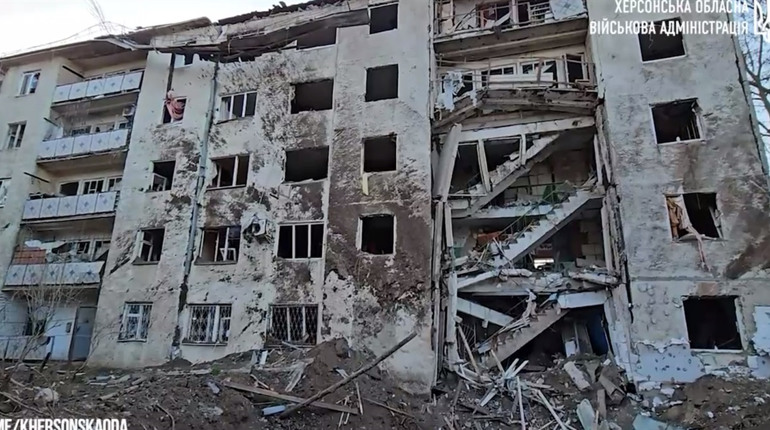 Армія рф атакувала житлові квартали на Херсонщині: 2 людини загинули, серед поранених — дитина