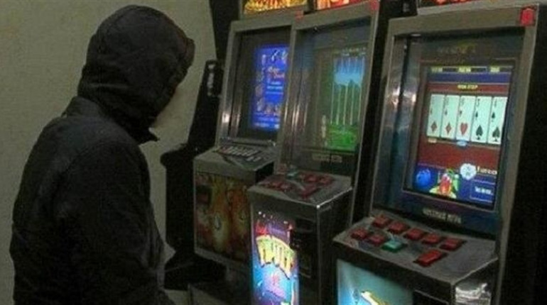 Переяславець заявив у поліцію, що виявив заклад із незаконними ігровими автоматами