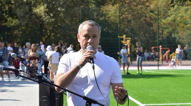 В Херсоні відкрили для відвідувачів задній двір міської ради та ще один майданчик у парку
