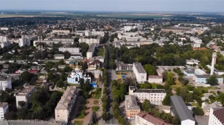 Звягельчани закликають земляків залишатися в Україні та працювати на перемогу: відео