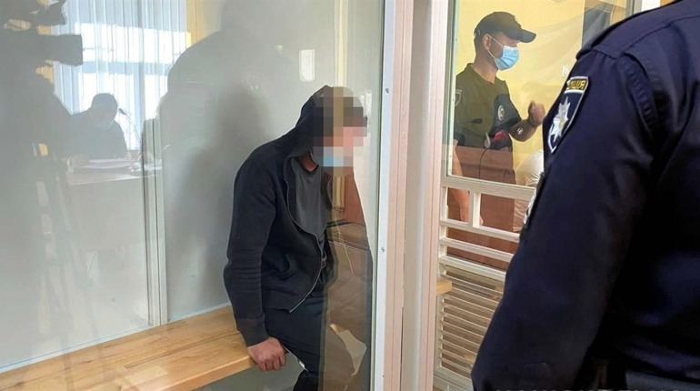 Із зали суду: експрокурора, що збив скутеристку на Сарненщині, триматимуть під вартою