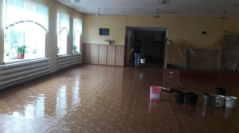 Буревій у Великій Олександрівці: мешканці показали стан своїх осель та розповіли про школу