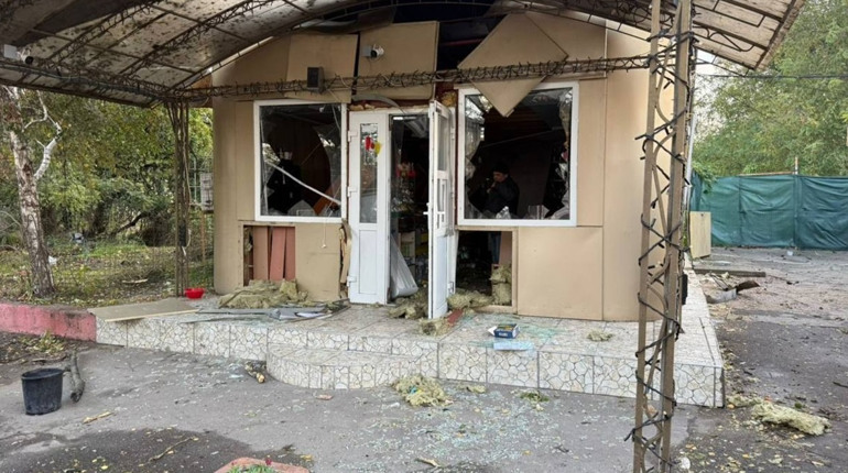 Ворожа атака по Одесі та області: пошкоджено енергетичну інфраструктуру, є постраждала