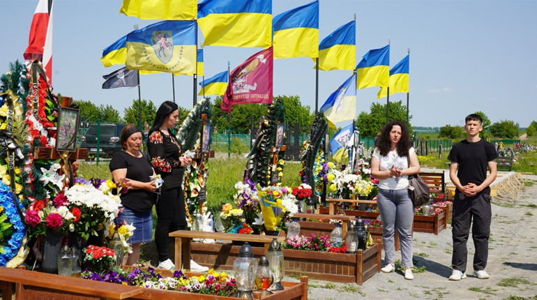 Лінійка пам'яті. Городоцькі випускники вшанували пам'ять своїх полеглих Героїв