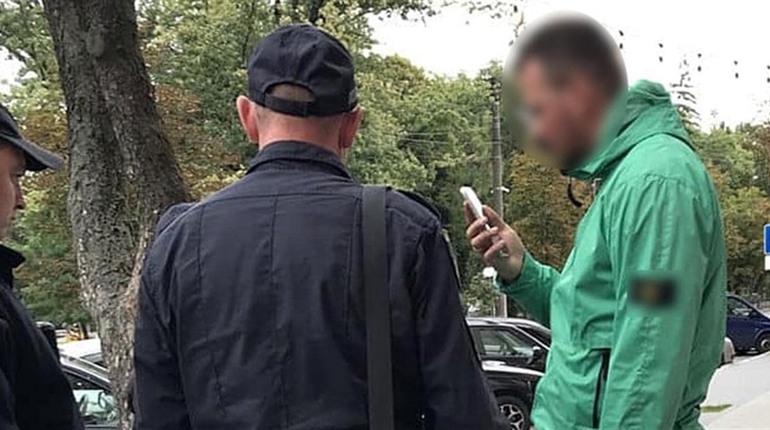 Суд закрив справу проти глави Чернігівського осередку «Нацкорпусу»