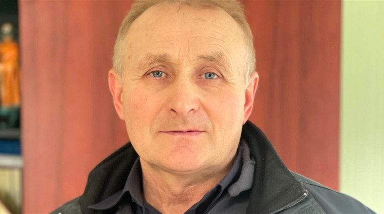 Жителя Семенівки цікавить, чи не можна в громадах економити на вуличному освітленні