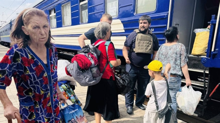 З 6 жовтня розпочинається безплатна евакуація жителів Донеччини до Черкаської області