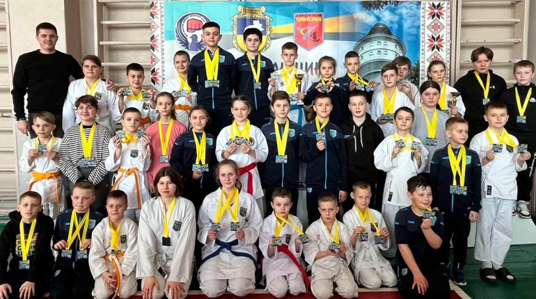У Глухові юні каратисти змагалися за шостий «Кубок Гетьманщини». Хто переміг?