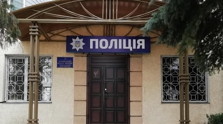 Теракт у Біляївці: у Біляївському райвідділку стався вибух, за попередніми даними є загибла жінка