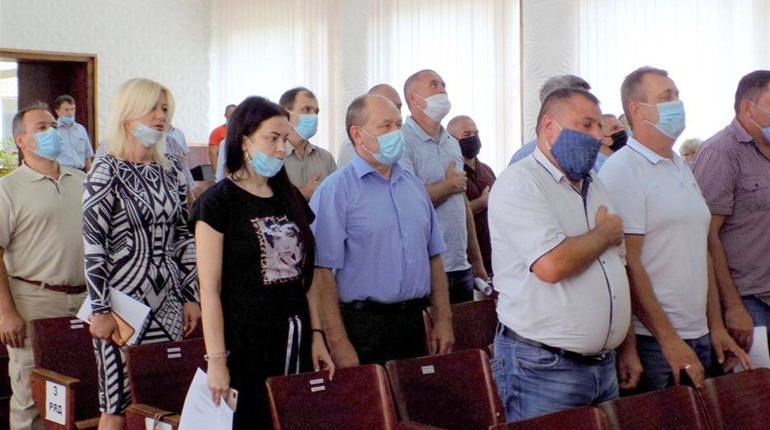 Кіцманська райрада просить Кабмін внести зміни до карантинних вимог: дозволити транспорт і бізнес 