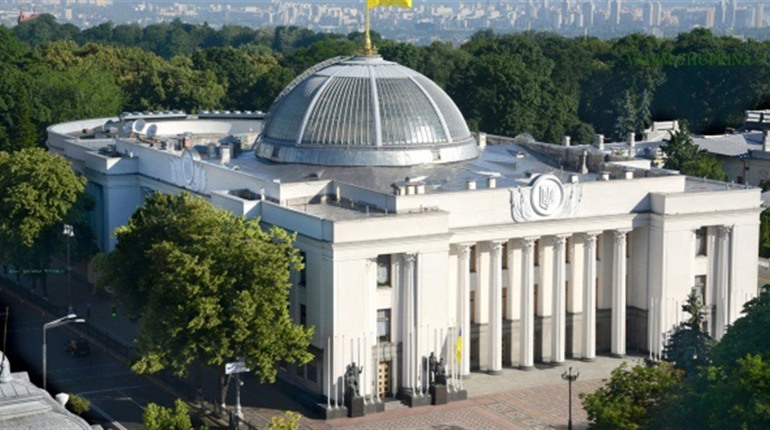 Рада підтримала законопроєкт про базову соціальну допомогу: кому і скільки дадуть