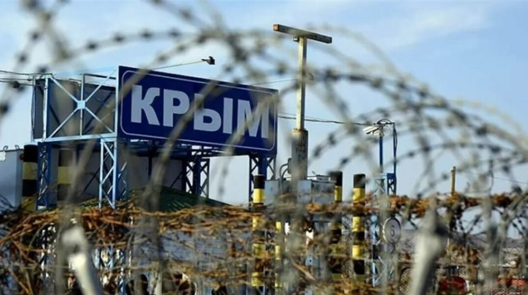 Віддали під суд за “образу Росії”: жительку Нової Каховки затримали в Криму