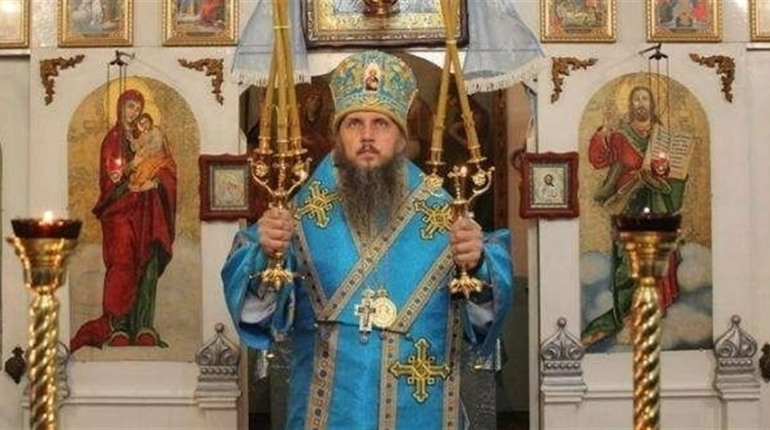 Священника з Нової Каховки УПЦ продовжує вважати своїм митрополитом, хоча він служить Росії