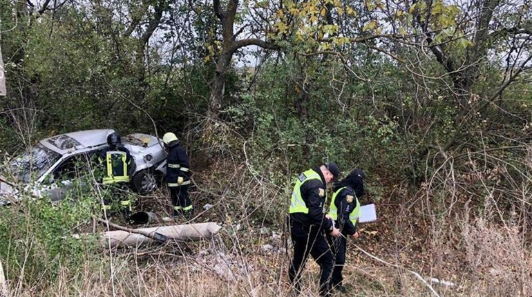 У селі Вигода пасажир загинув в ДТП. Водій намагався втекти з місця події разом з дружиною
