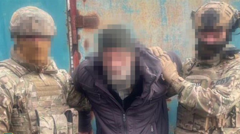 Довічне ув'язнення загрожує трьом агентам ФСБ, які коригували удари по семи регіонах України