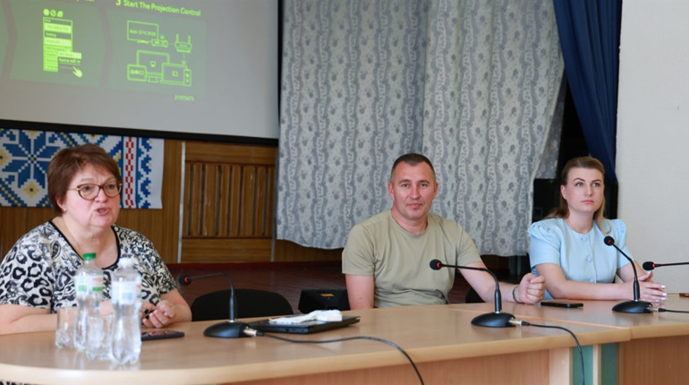 На Хмельниччині перевірили, як розвивається система психічного здоров’я: що обговорили
