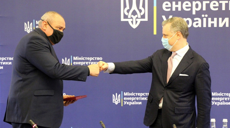 Олега Хатьомкіна, заступника головного інженера з технології та інжинірингу ХАЕС, відзначили орденом