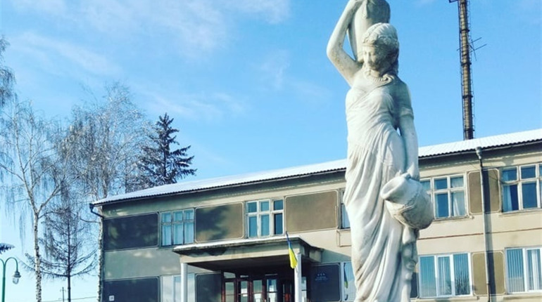 Як живе Брусниця в ізоляції: люди стривожені, але не панікують