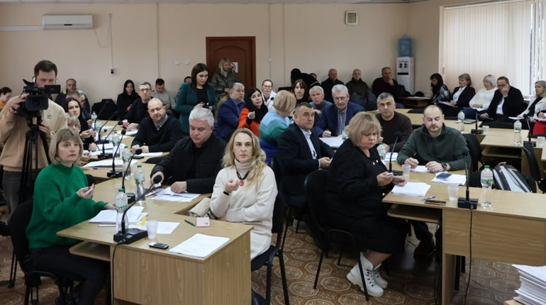 Ще 1 заступник, 13 почесних та жодної назви для міста - такі рішення були на 40 сесії міської ради