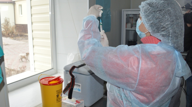 Як відбувається вакцинація від COVID-19 у Сватівському районі і хто вже отримав щеплення