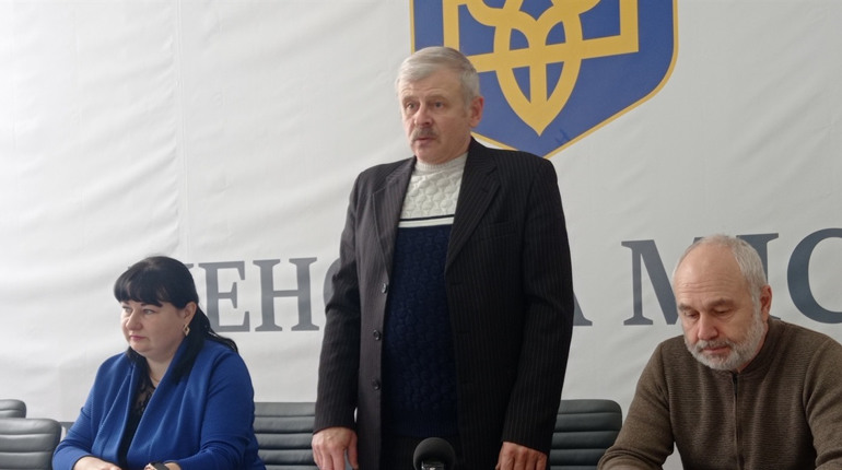 У Мені збирались пасічники. Про що говорили