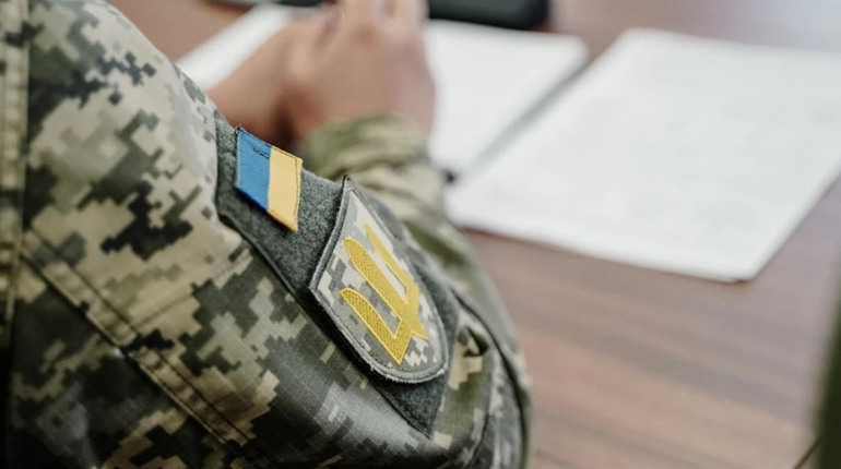 Захист прав військових: кредити без штрафів і переведення через "Армія+"