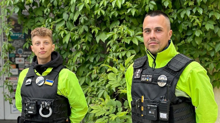 У Львові велопатрульні виявили неповнолітню, яку розшукувала звягельська поліція