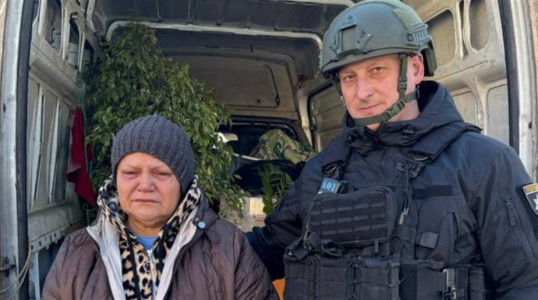 Врятували від небезпеки чотирьох людей: на Купʼянщині тривають евакуаційні заходи