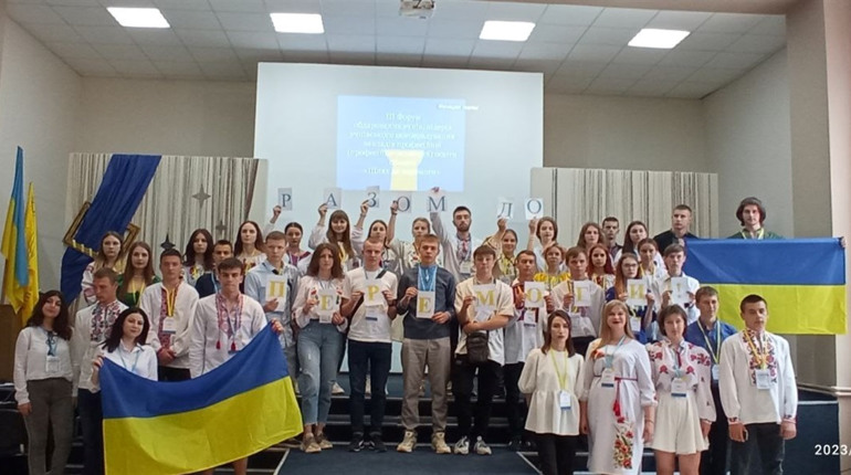Глухівські учні представили проєкти про маловідходні технології на обласному форумі. Чому це важливо