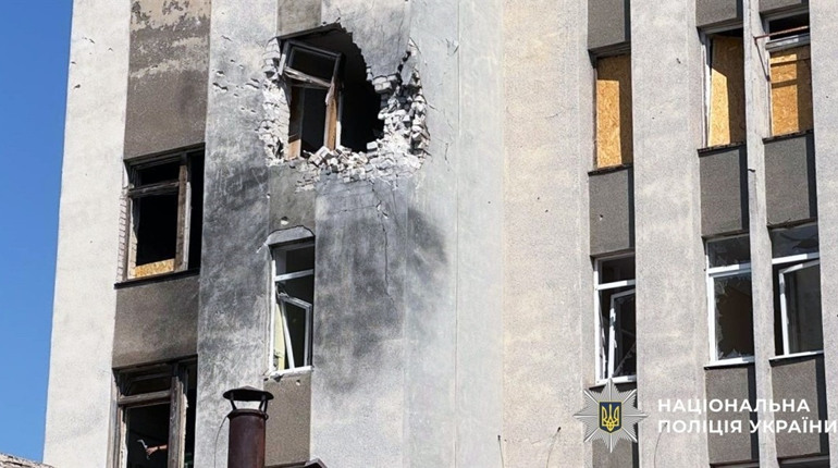 Ворог обстріляв 38 міст і сіл Херсонщини, поранено 8 людей