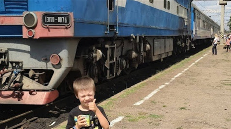 Оновлений розклад руху пасажирських поїздів на серпень