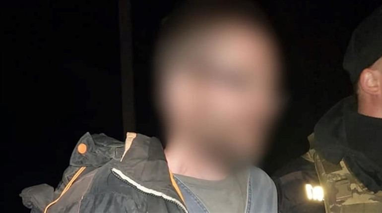 Ходив по вулиці з гранатами. Жителя Лозівщини судитимуть за зберігання боєприпасів