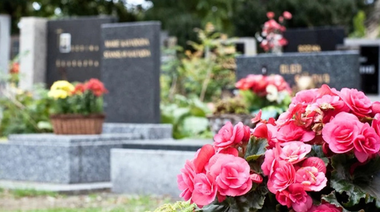 Як обрати пам’ятник: поради та ключові етапи його виготовлення