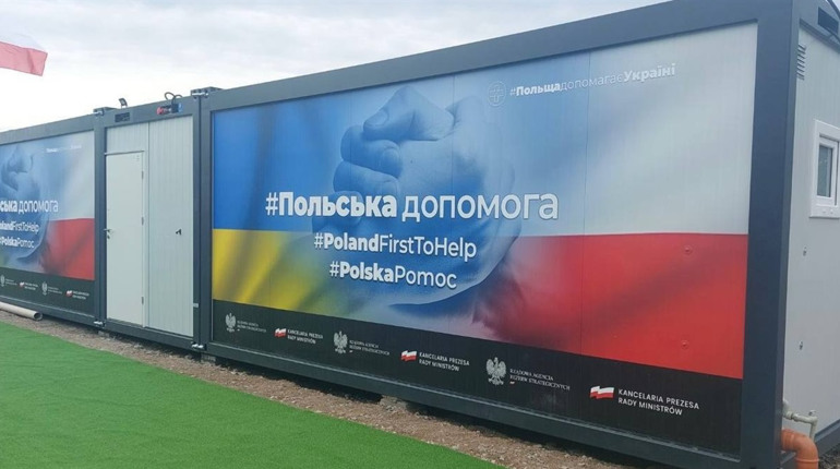 У Макарові монтують модульне містечко для родин, що втратили житло