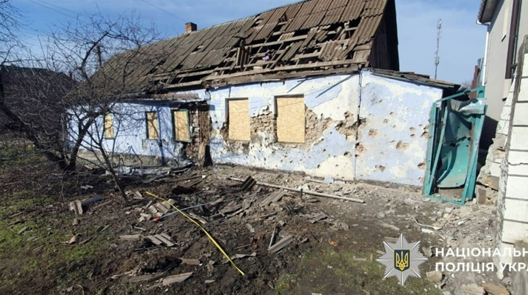 На Херсонщині армія рф атакувала житлові будинки, критичну та соціальну інфраструктуру