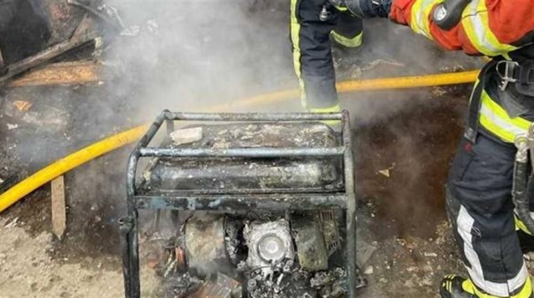 Рятувальники нагадали правила безпеки під час користування електроприладами та зарядними пристроями