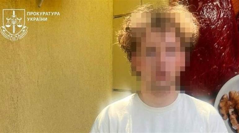 Судитимуть 19-річного мешканця Біляївки за підпал мікроавтобуса військових: замовлення отримав в TG