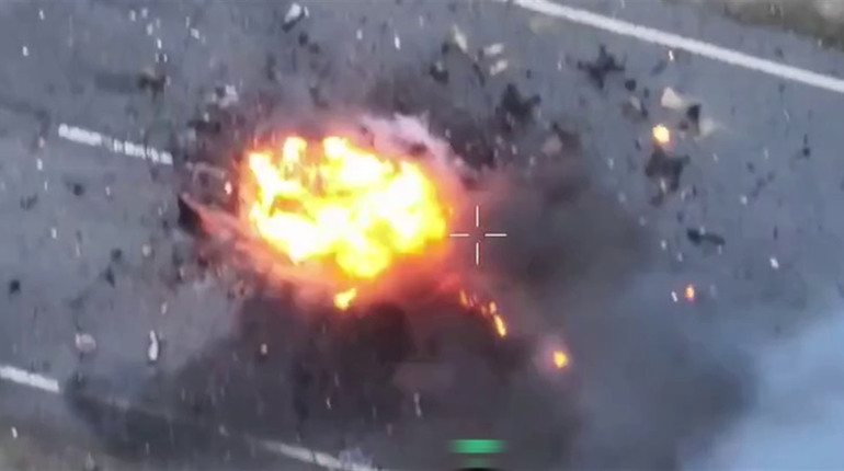 «Техніка розлетілася на шматки»: на Херсонщині прикордонники знищили ворожі роботи-мінери (відео)