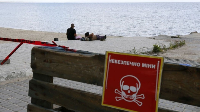 Вибух на пляжі в Затоці: під час купання загинули двоє чоловіків