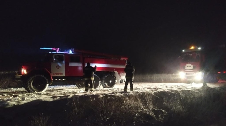 Сніг лежить, чиновники звітують: як працюють комунальники та рятувальники Херсонщини