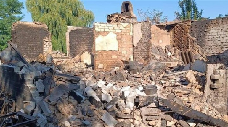 З прифронтового Невського евакуйовано двох жителів. Їхній будинок окупанти знищили вщент