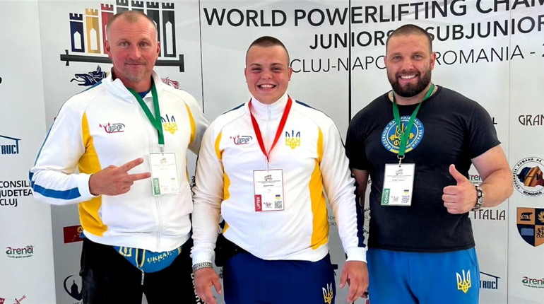 Пауерліфтер Марк Долженко став срібним призером Чемпіонату світу. Як йому це вдалося