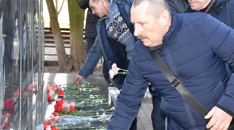 Вони і сьогодні залишаються гідними патріотами: у Старокостянтинові провели меморіальний захід