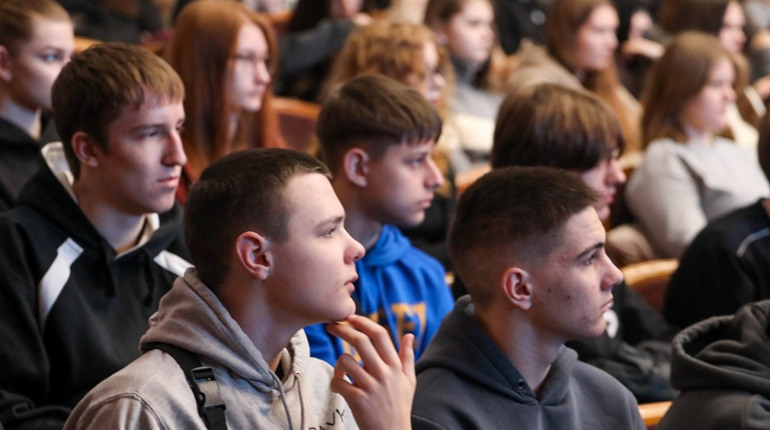 У Нетішині відбувся спільний профорієнтаційний захід Хмельницької АЕС та КНУ імені Тараса Шевченка