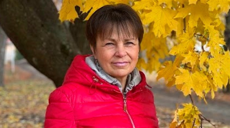 Дарувати добро: як соціальна працівниця Віта Сіренко підтримує односельчан в часи випробувань