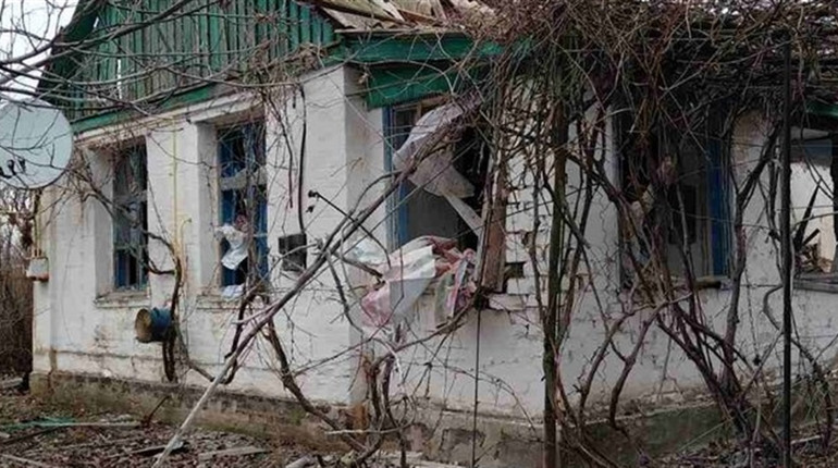 росія знов обстріляла Берестинський район — пошкоджені будинки, постраждала родина